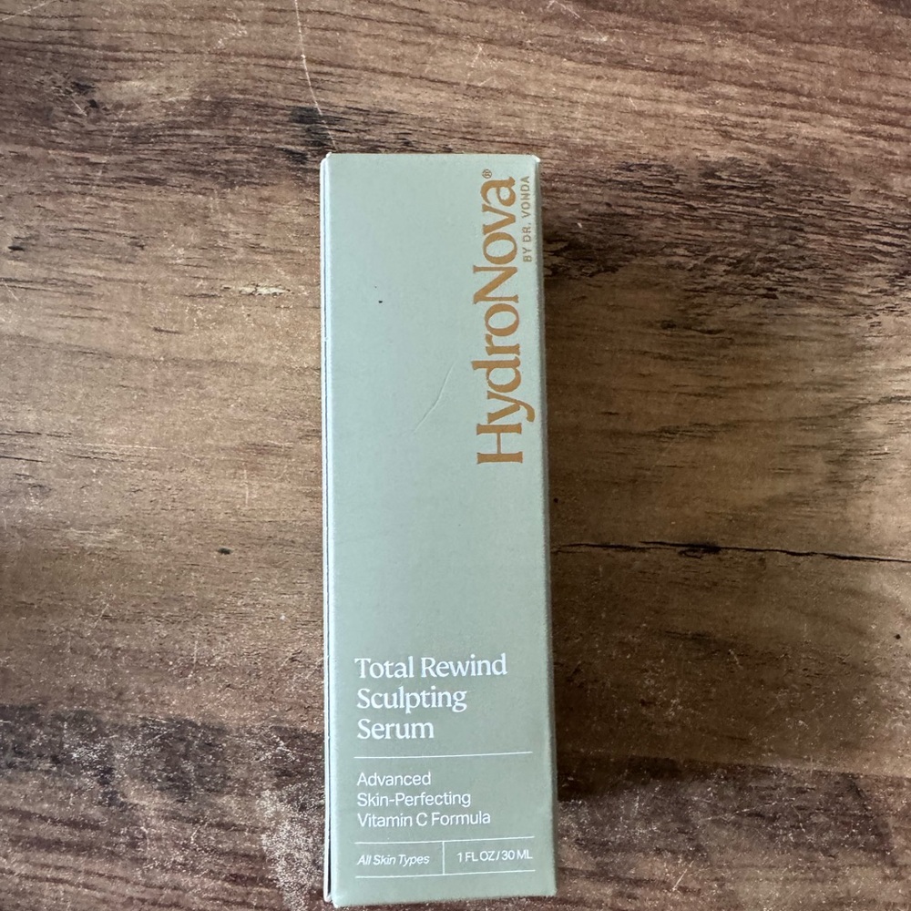 Total Rewind Sculpting Serum - Cream